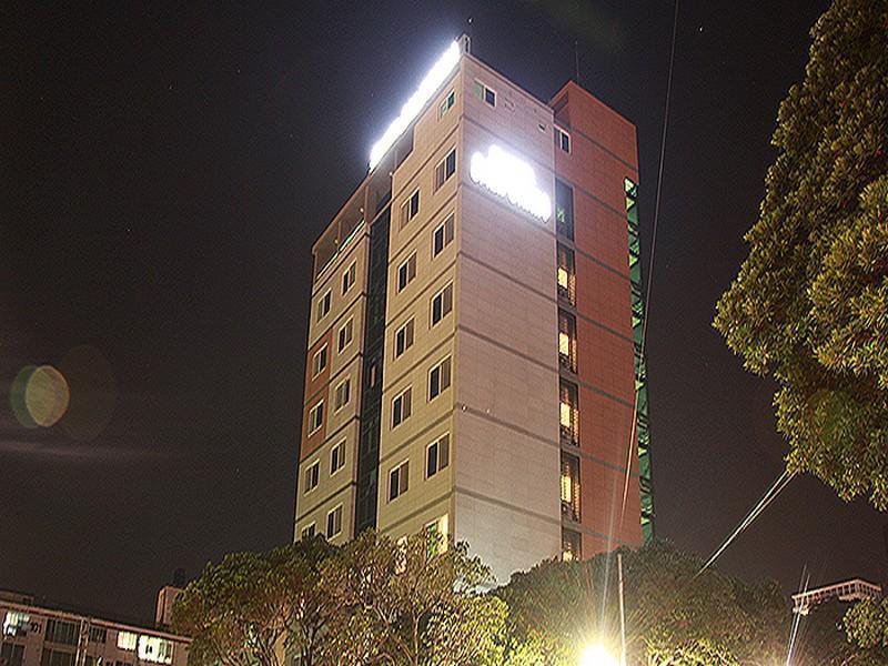 Hotel California Szogüpho Kültér fotó