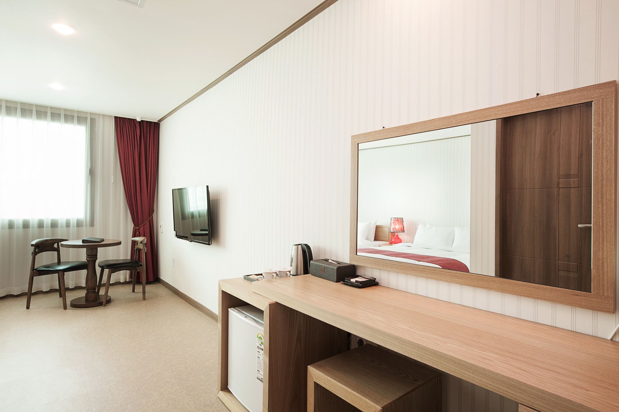 Hotel California Szogüpho Kültér fotó