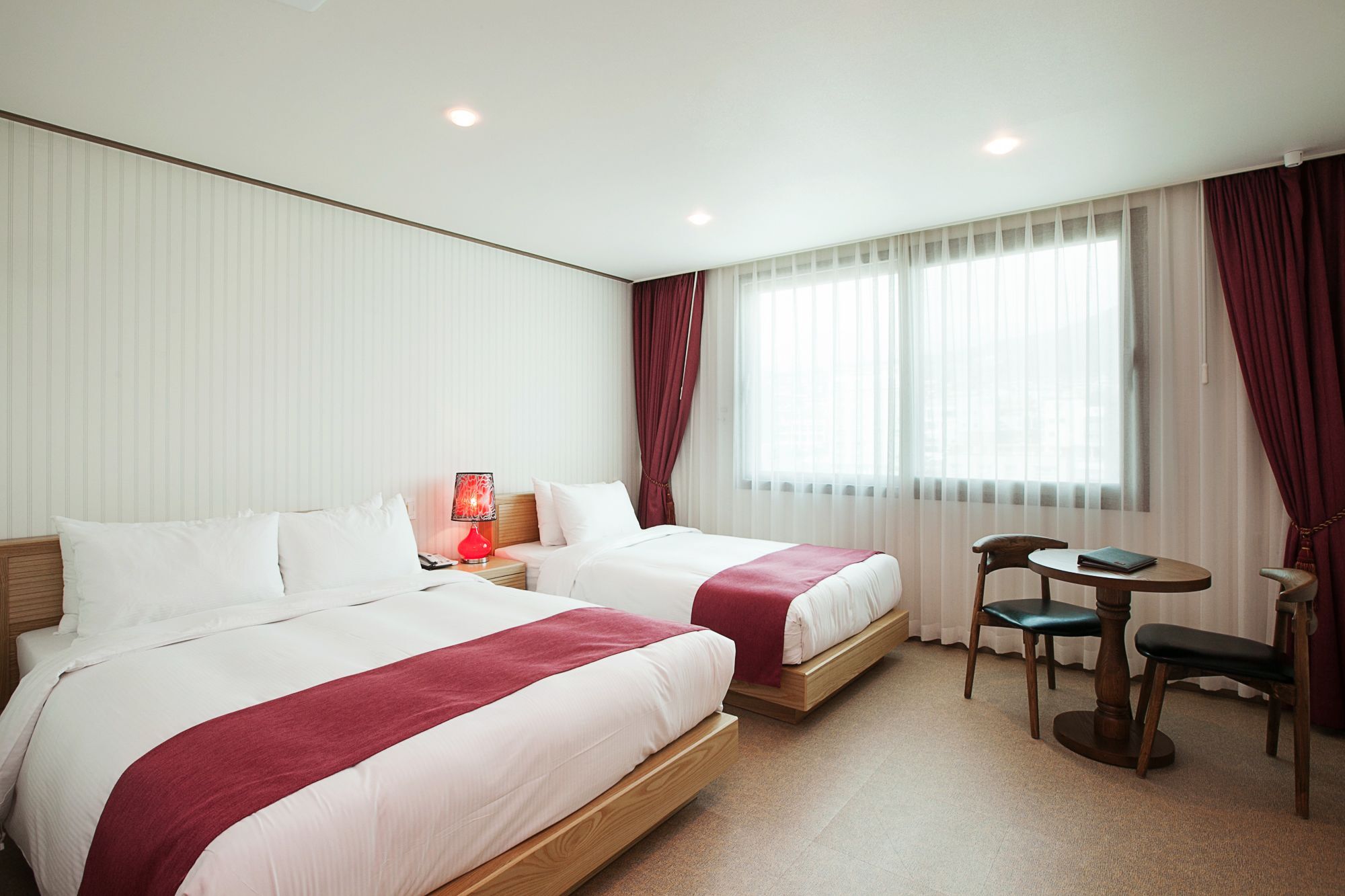 Hotel California Szogüpho Kültér fotó